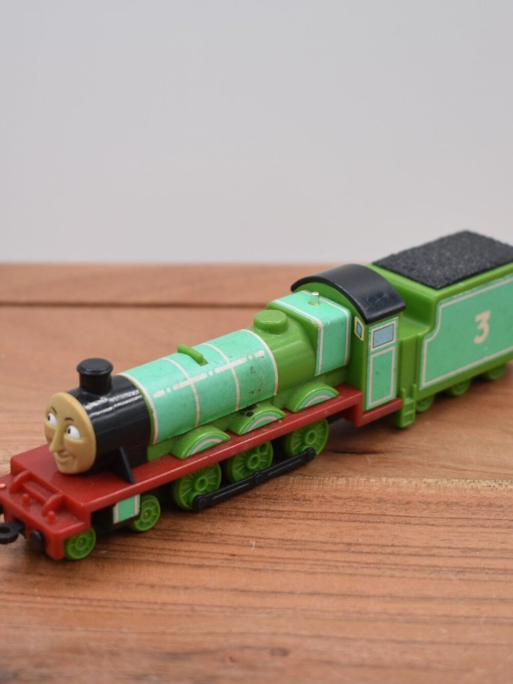 Henry and Coal Tender 2003 Bandai Nakayoshi Plastic Train Thomas the tank Engine